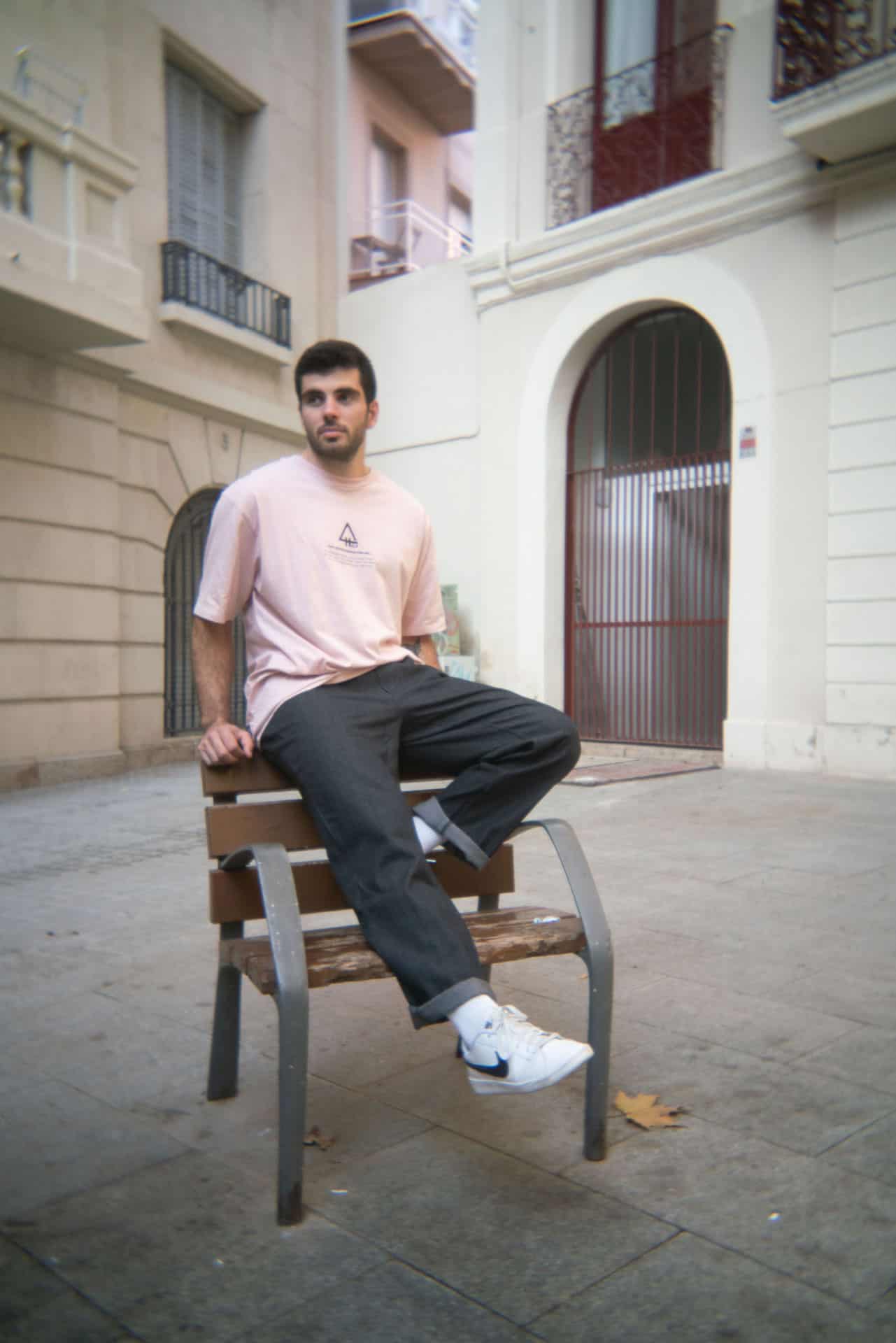 SHIRT-LOGO-PINK HELP SNOWBOARDS